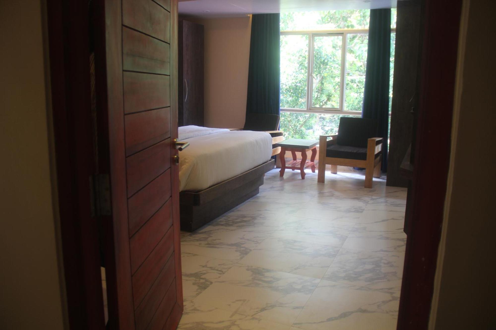 Hotel Serene Palace Port Blair Exterior photo